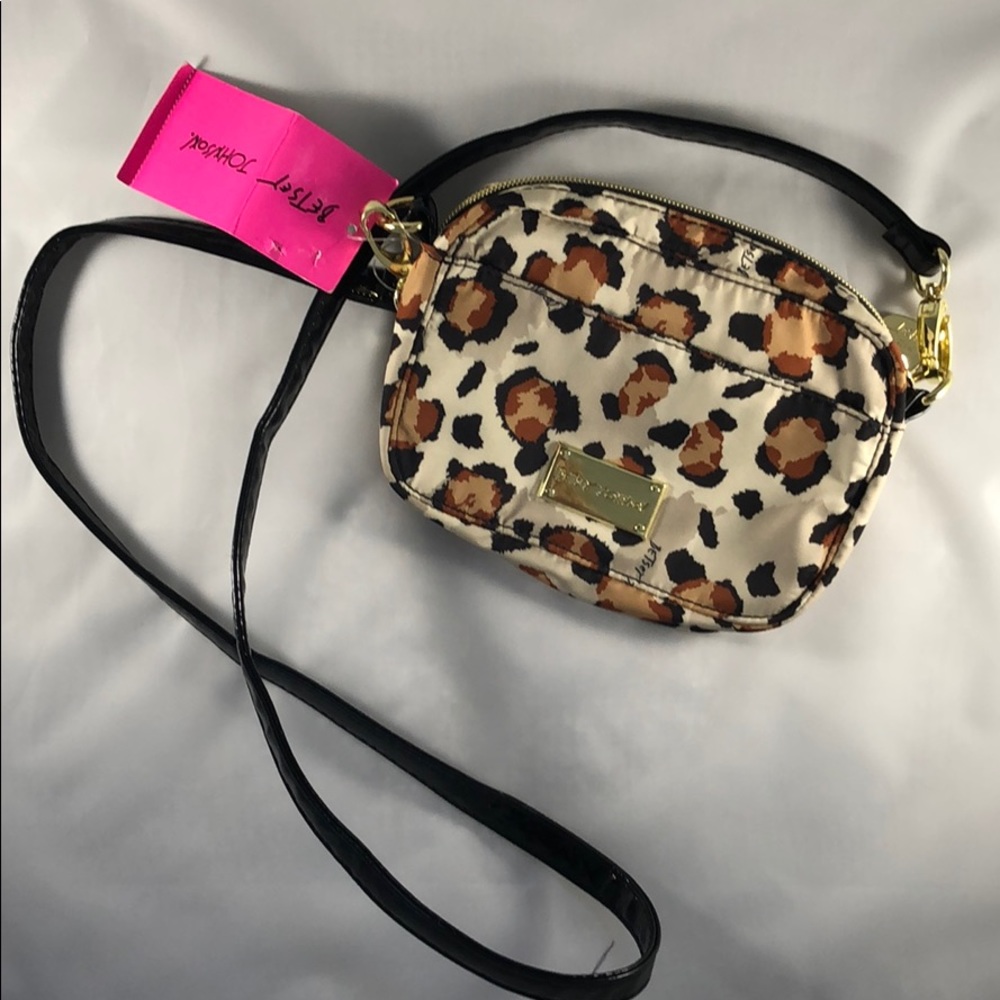 Betsey Johnson Cheetah Crossbody Bag!!! - Picture 1 of 4